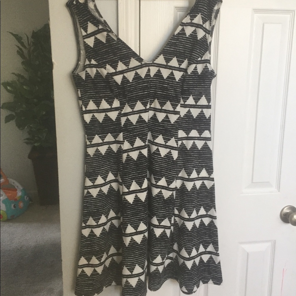 H&M size L dress